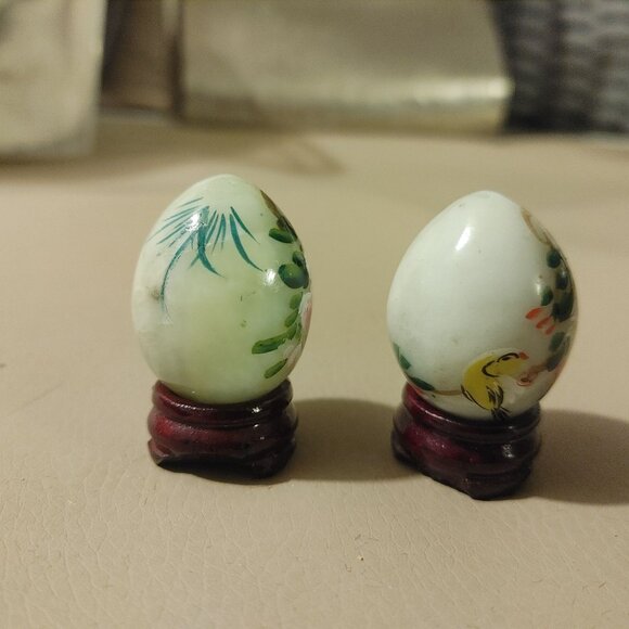 Mable Green Hand Painted Decorative Eggs With Floral Birds Design On Wooden Stan - Picture 12 of 14